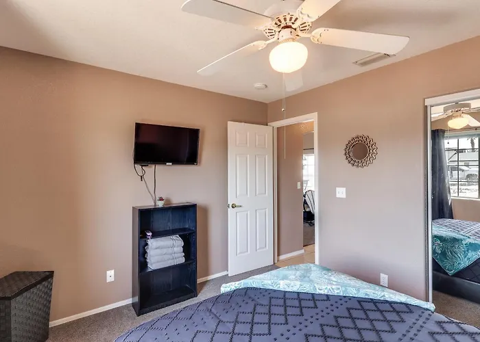 Holiday home Cozy Havasu - Pool And Hot Tub *