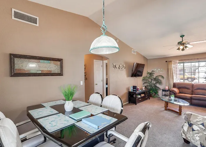 Cozy Havasu - Pool And Hot Tub Holiday home Lake Havasu City